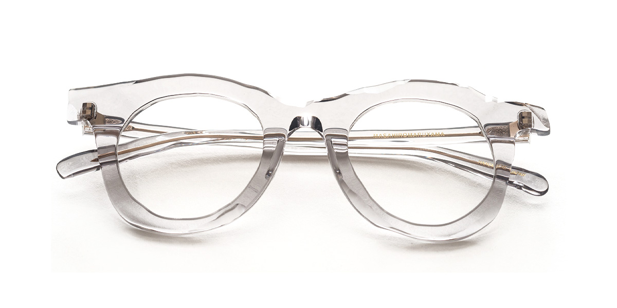 Audio glasses and sunglasses by Aether. Discover a next gen listening experience.